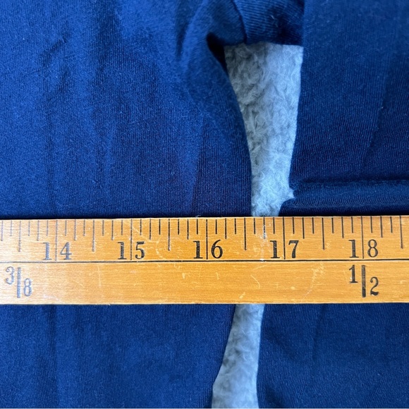 New England Patriots NFL Navy Blue Long Sleeve Shirt Size Medium - Picture 7 of 8